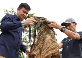 Garuda Indonesia Gelar Aksi Bersih Sungai Ciliwung untuk Peringati Hari Peduli Sampah Nasional