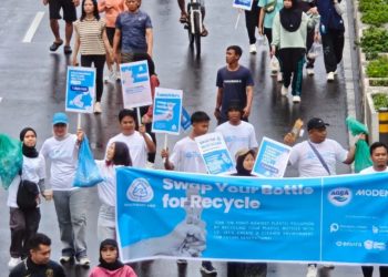 POPSEA Ajak Warga Jakarta Tukar Botol Plastik dengan Hadiah di Car Free Day