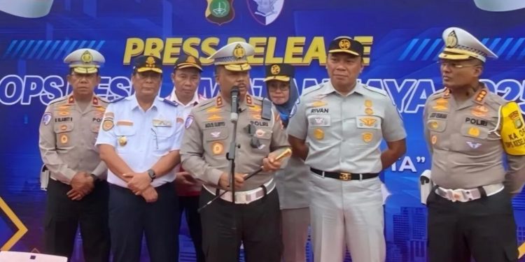 Polda Metro Jaya Amankan Sekitar Seratus Kendaraan Travel Gelap