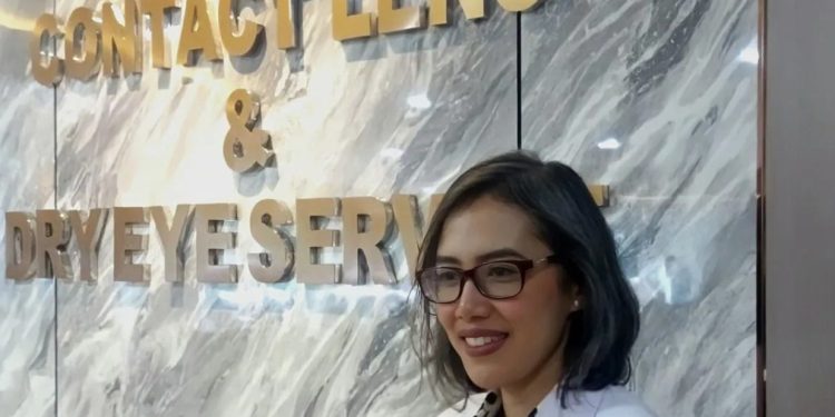 Waspada Dampak Lupa Berkedip Akibat Waktu Layar Panjang, Ini Penjelasan Dokter