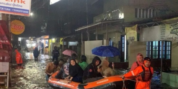 BNPB: Korban Terseret Arus Banjir Bandang di Bogor Suami-Istri