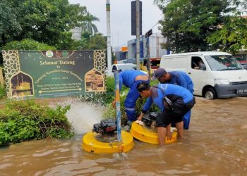 Pemkot Jakarta Barat Terapkan Pompa untuk Atasi Banjir Setelah Surutnya Kali Angke dan Pesanggrahan