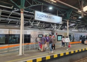 KAI Daop 6 Yogyakarta Catat Penjualan 189.504 Tiket untuk Angkutan Lebaran 2025