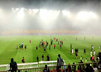 Suporter PSS Sleman Kritik Manajemen Lewat Spanduk Raksasa, Bupati: Itu Tanda Cinta