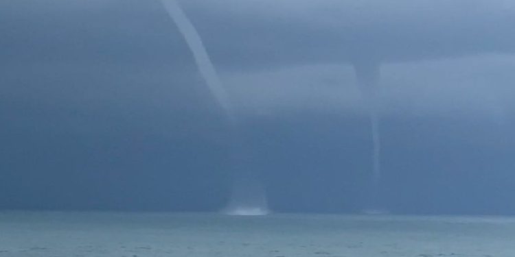 Video Dua Puting Beliung di Laut Gunungkidul Viral, Tim SAR Pastikan Tidak Timbulkan Dampak