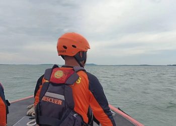 Tim SAR Tanjungpinang Lakukan Pencarian Nelayan Tenggelam di Perairan Berakit Bintan