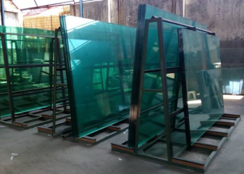 Kaca Tempered dan Partisi Kaca Sebagai Solusi Modern untuk Interior Bangunan Masa Kini