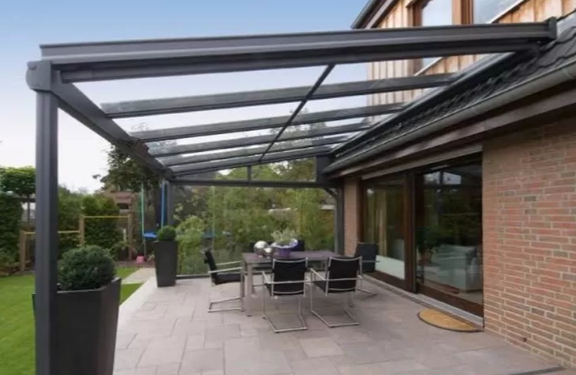 Putra Galuh Steel Mitra Terpercaya untuk Pintu Besi dan Kanopi di Tangerang Selatan